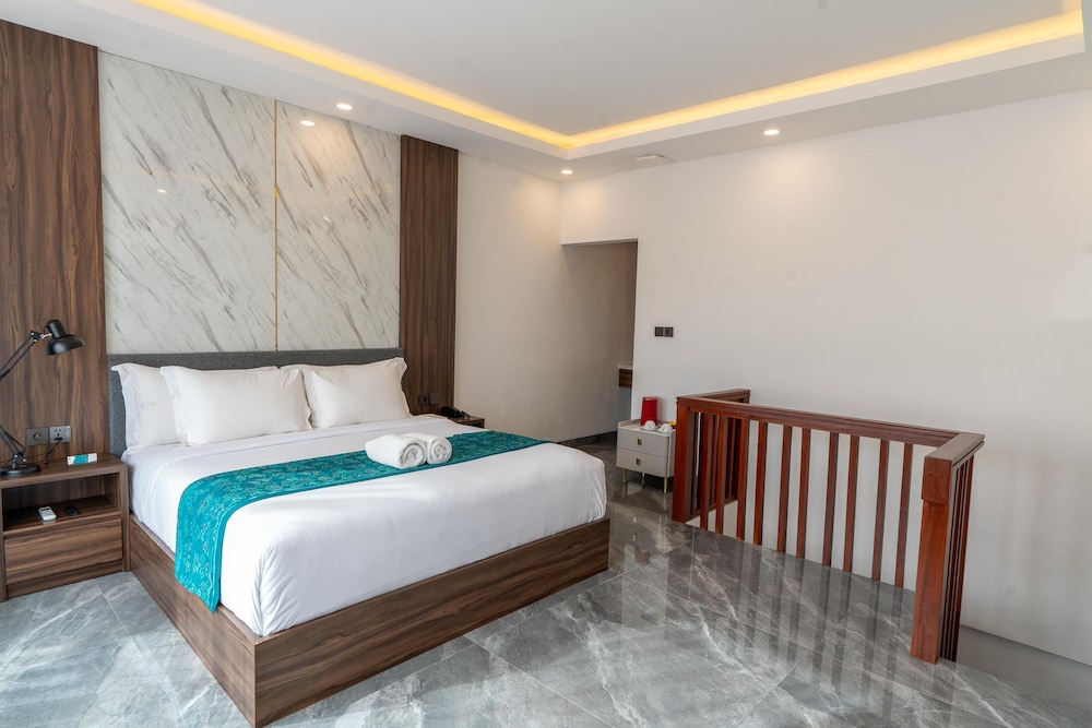 Luxury Villa - Photo 11