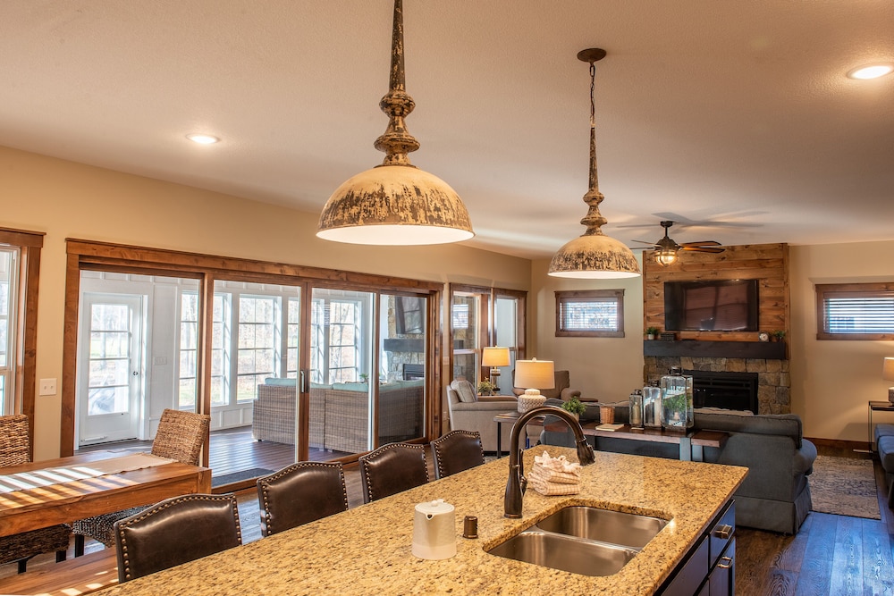 597 - 3 Bdrm Fairway Pines