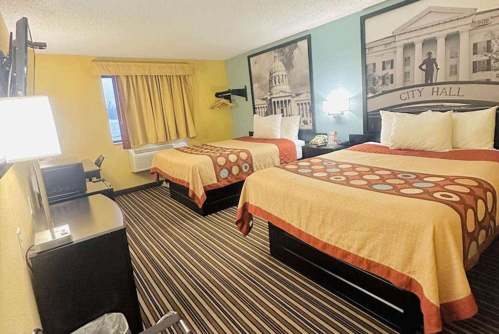 Standard Room, 2 Queen Beds - Photo 5