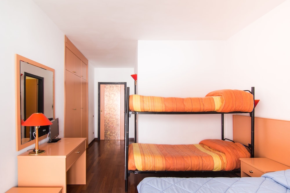Comfort Quadruple Room photo 1