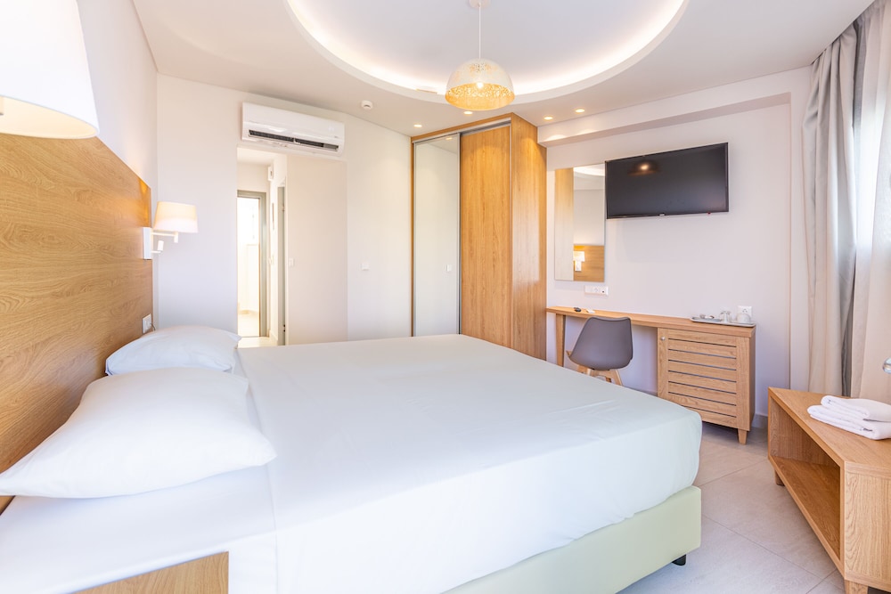 Superior Room, Garden View