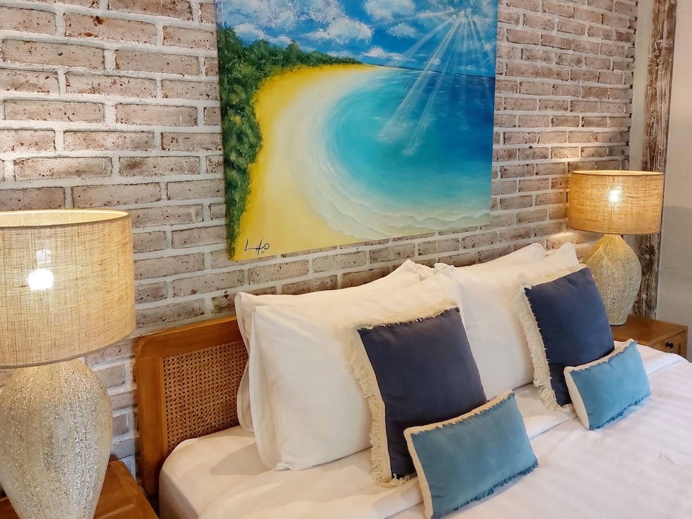 Deluxe Double or Twin Room, 1 King Bed, Private Pool, Garden Area photo 1