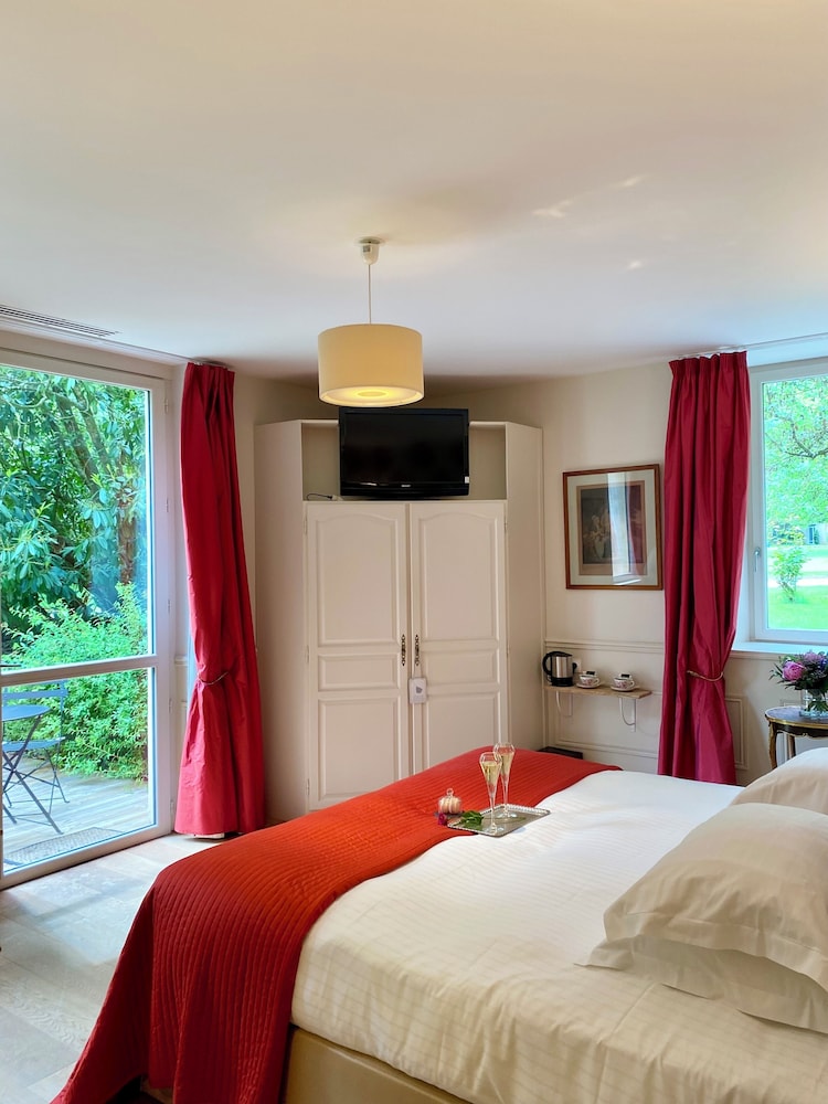 Traditional Double Room ( (in Elisabeth detached house) ) - Photo 11