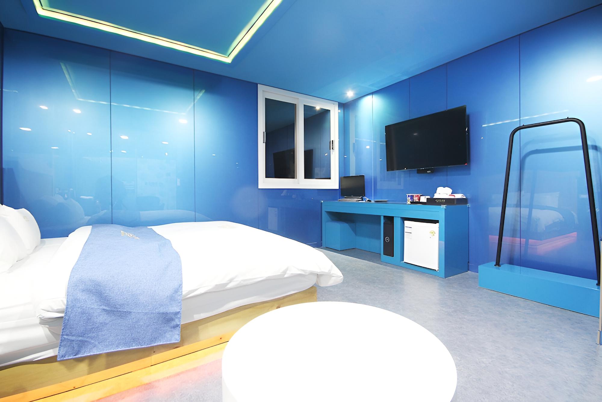 Room (Blue (massage chair air purifier whir)