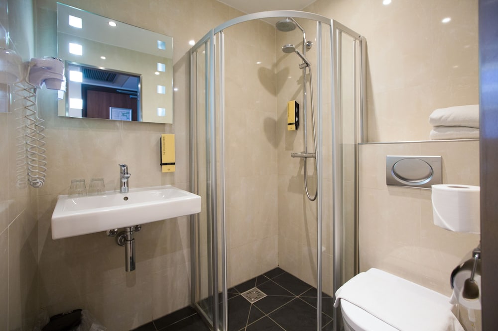 Deluxe Double Room, City View photo 2