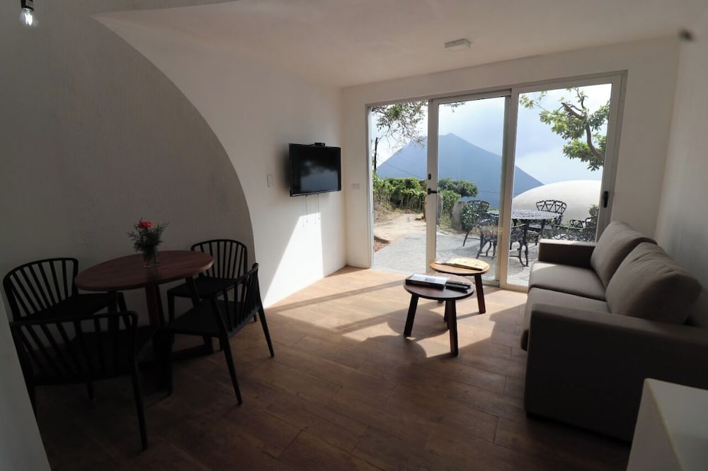 Comfort Studio Suite, Multiple Beds, Garden View (Igloo Suite 7) photo 2