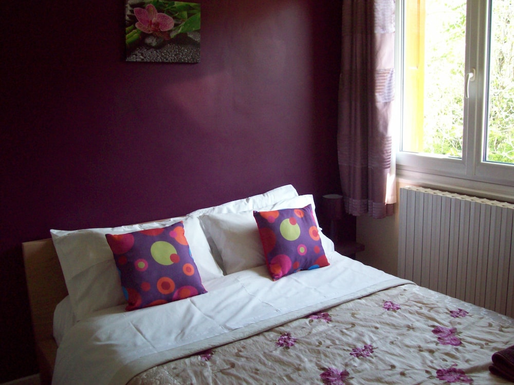 Classic Double Room, 1 Double Bed, Non Smoking, Mountain View