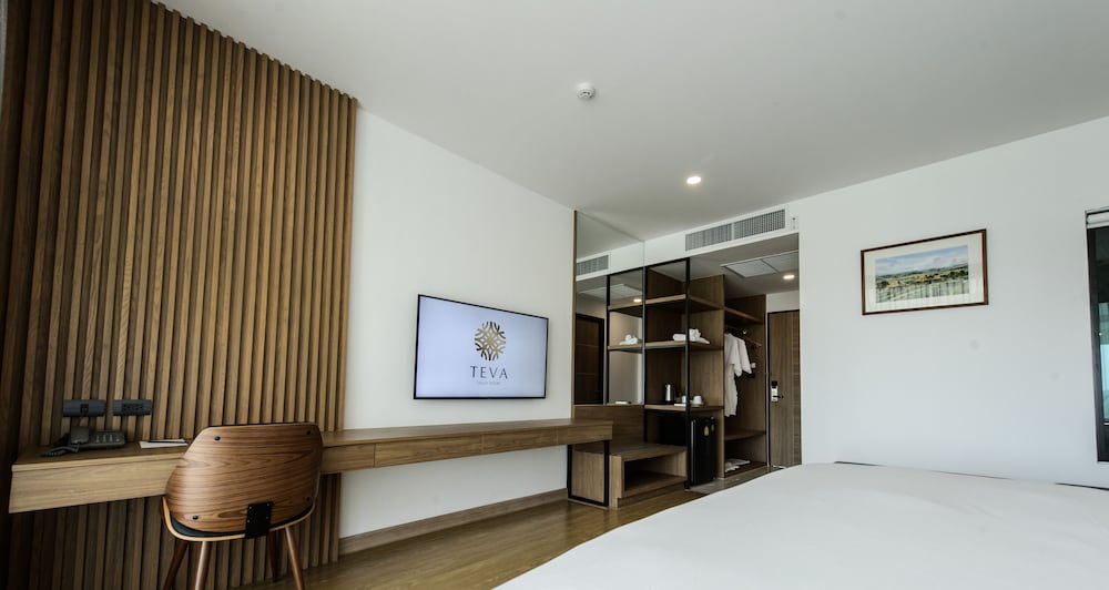 Grand King Jacuzzi Suite - Photo 3