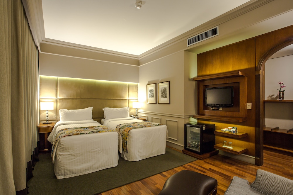 Standard Twin Room - Photo 4