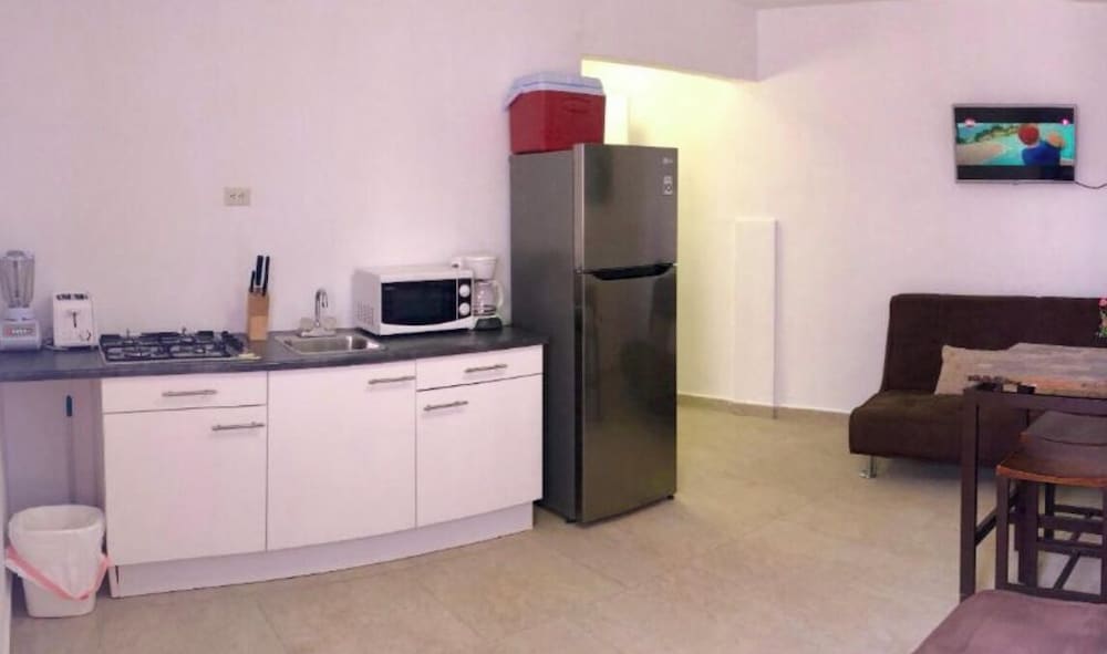 Apartment 5 photo 3