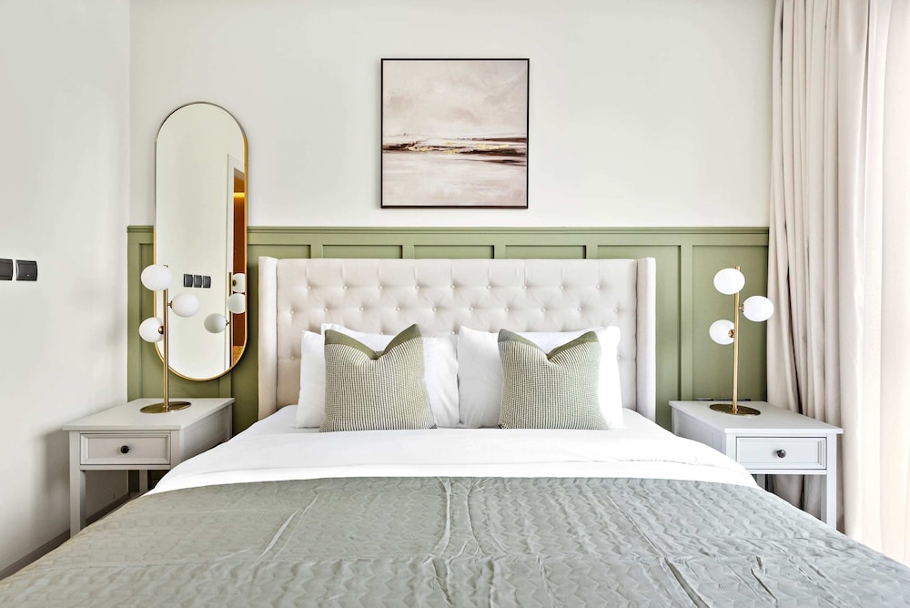 Luxury Apartment photo 2