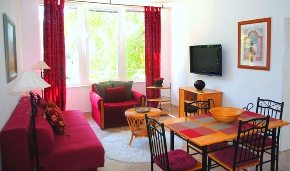 Apartment, 2 Bedrooms, Sea View photo 1