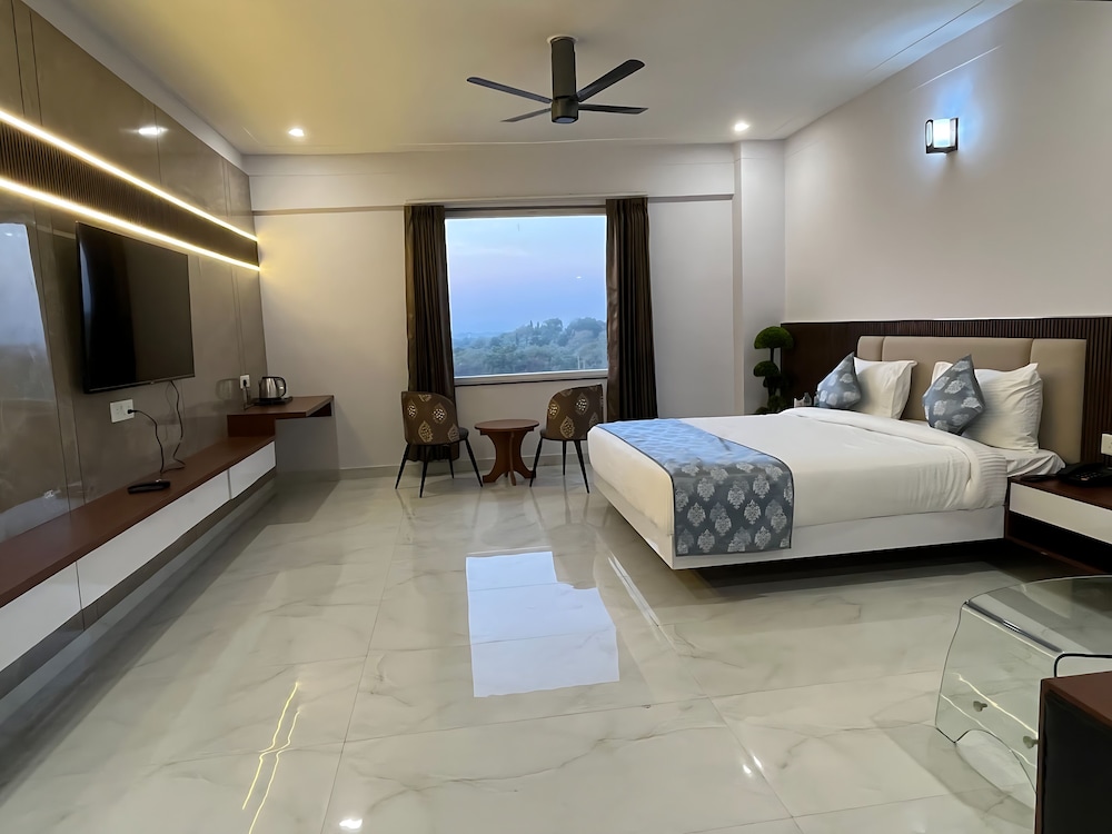 Premium Room With Jacuzzi