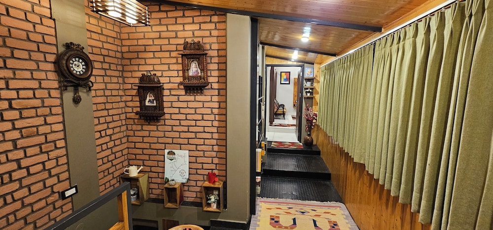 Teak Royal Suite (2BHK) - Photo 8