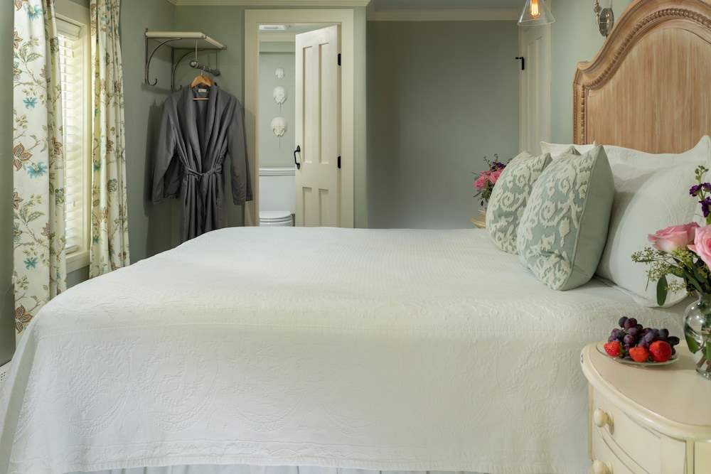 Chatham Room photo 3
