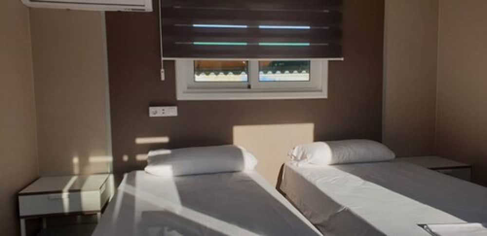 Basic Double Room photo 2