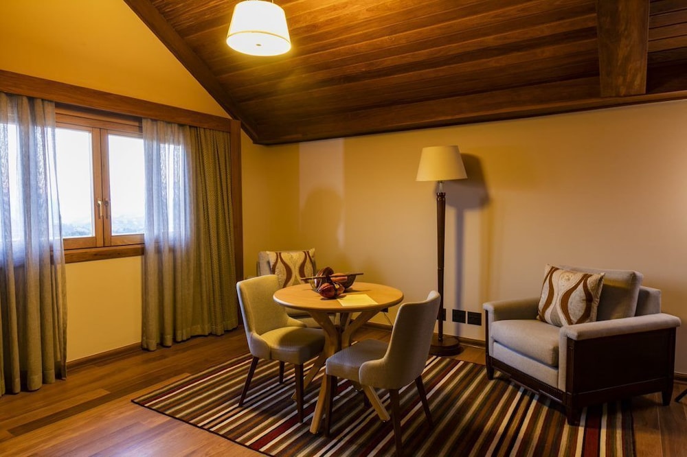 Luxury Suite (Stair access only) - Photo 3