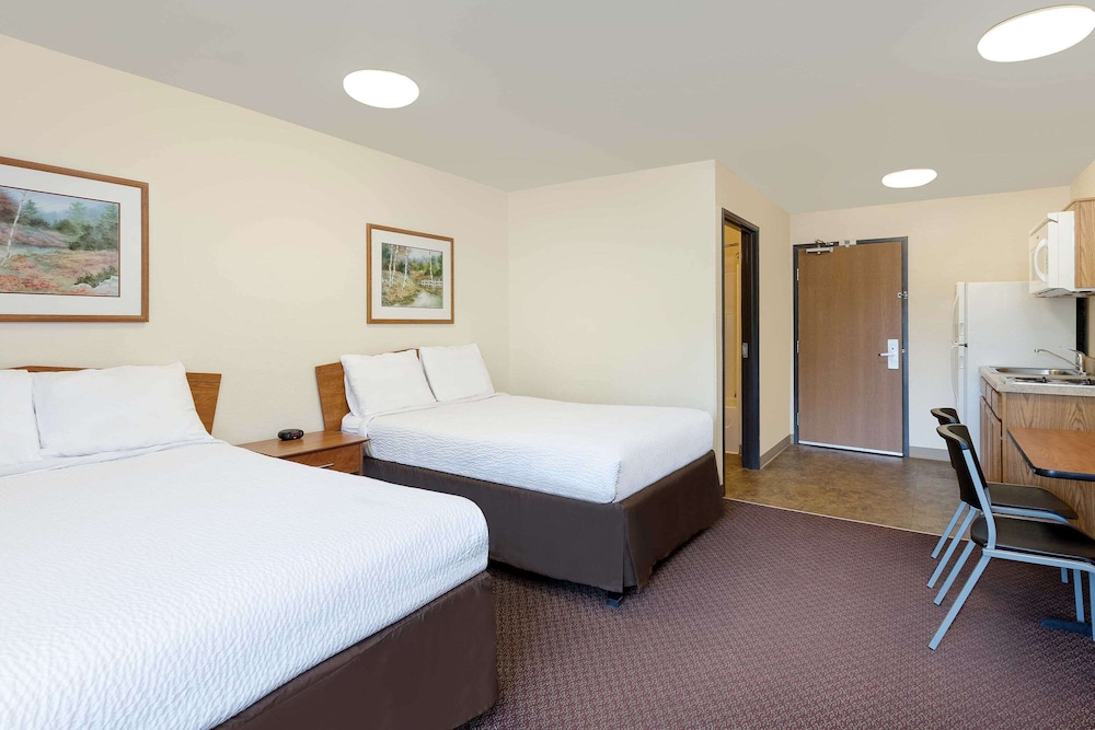 Standard Room, 2 Double Beds, Smoking photo 1