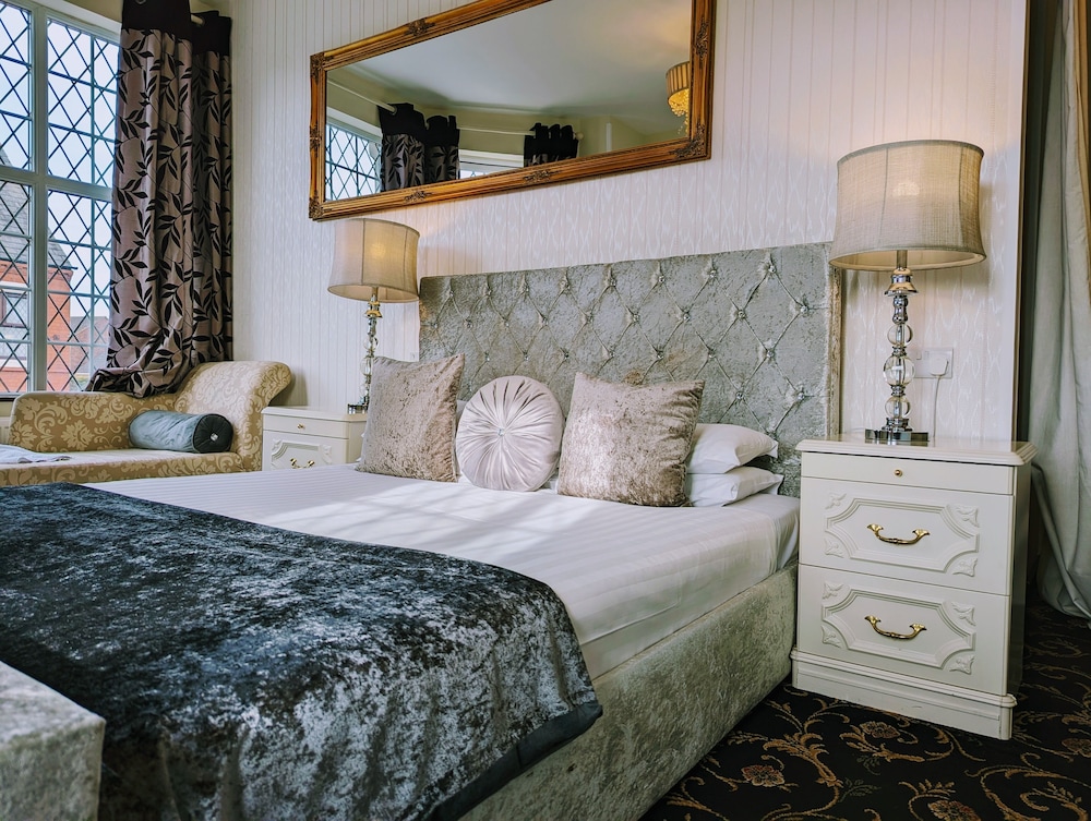 Standard Double Room, Ensuite photo 3