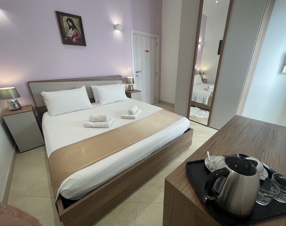 Exclusive Room