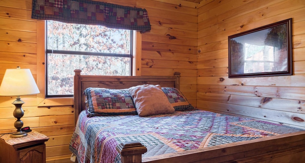 Cabin, 3 Bedrooms photo 1