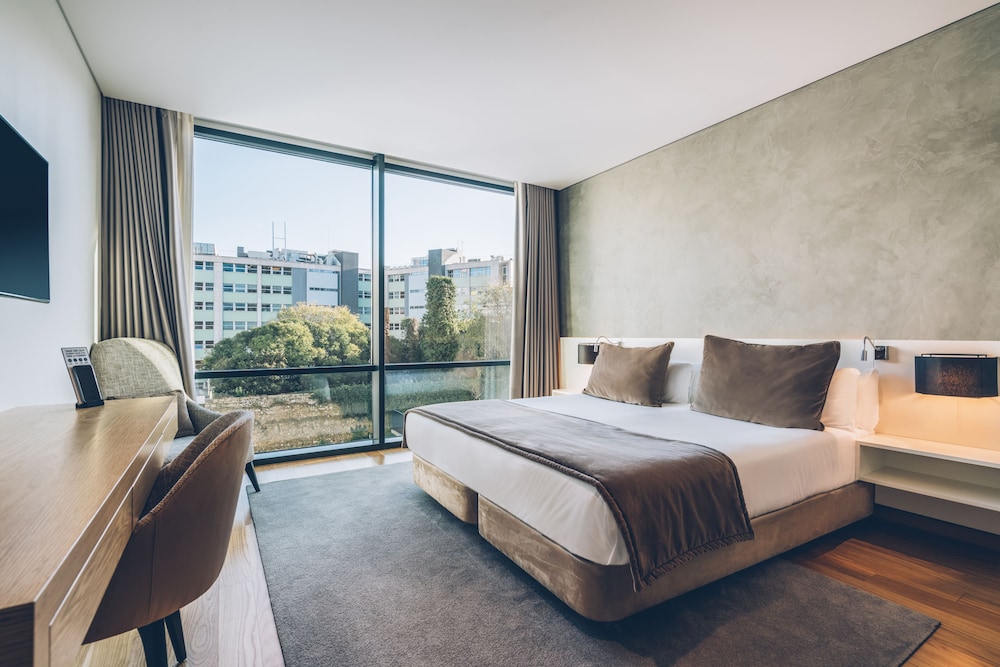 Superior Double Room (Single Use)