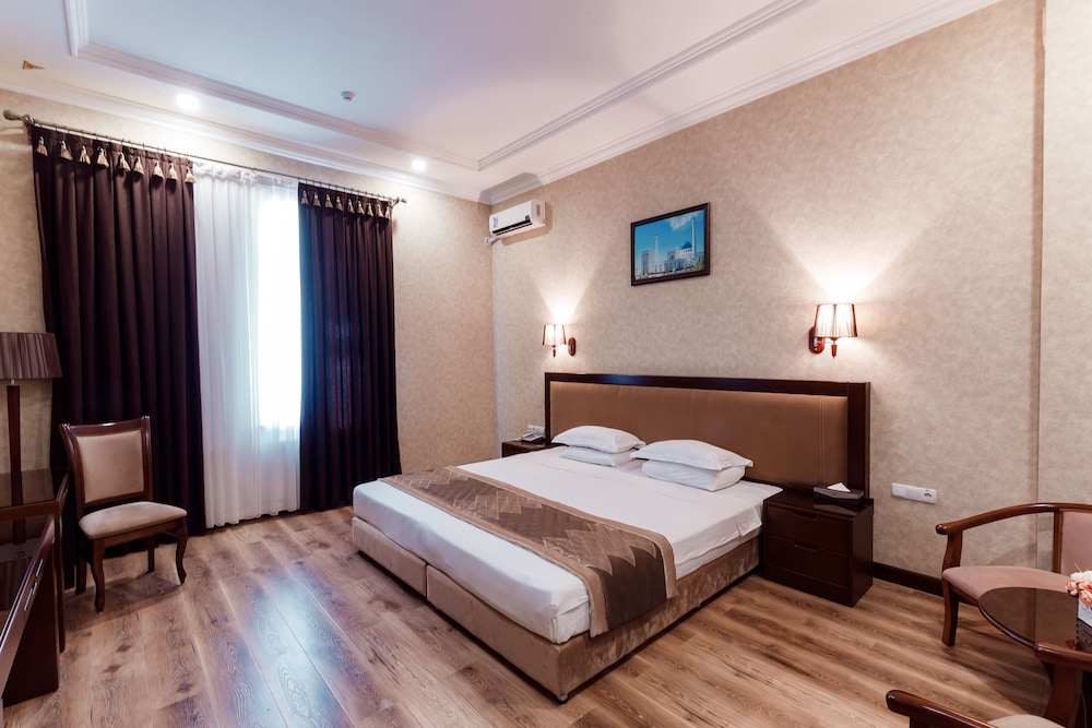 Standard Double Room, 1 King Bed - Photo 1