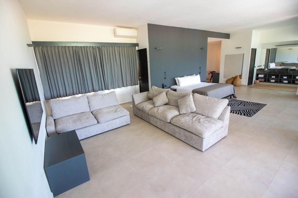 MASTER SUITE - Photo 6