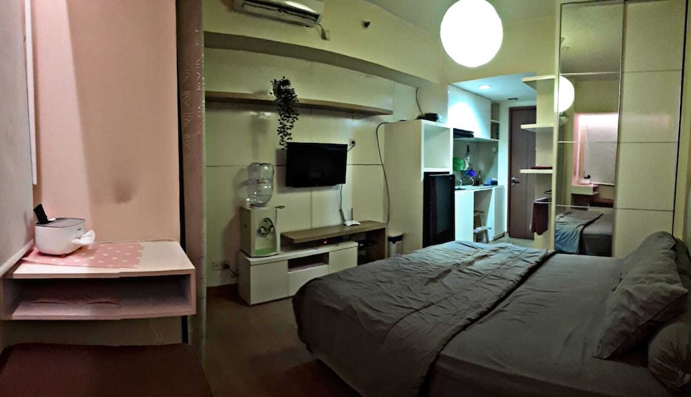Economy Studio photo 2