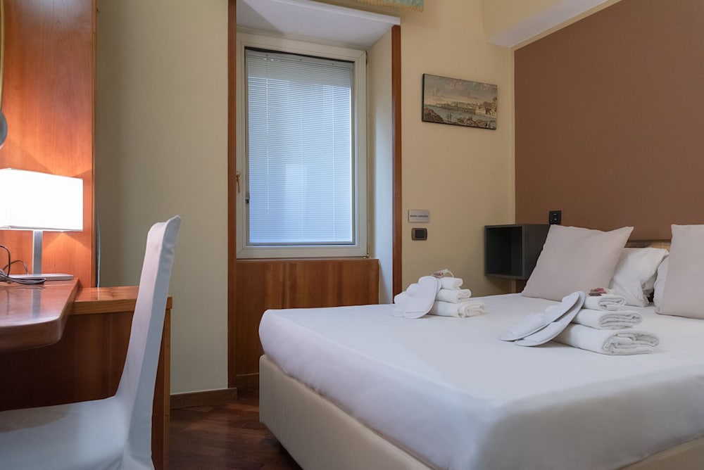 Single Room photo 2