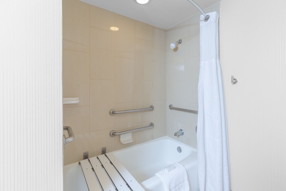 Suite, 2 Double Beds, Accessible (Hearing) - Photo 6