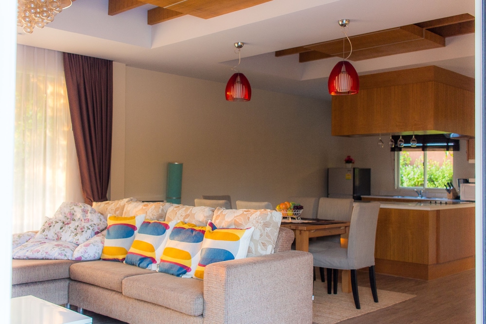 Family Villa, 2 Bedrooms, Ocean View, Mountainside photo 1