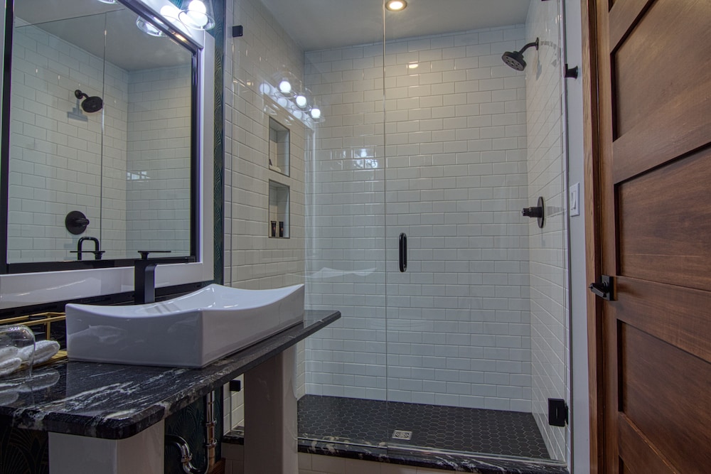 Executive Studio Suite - Photo 2