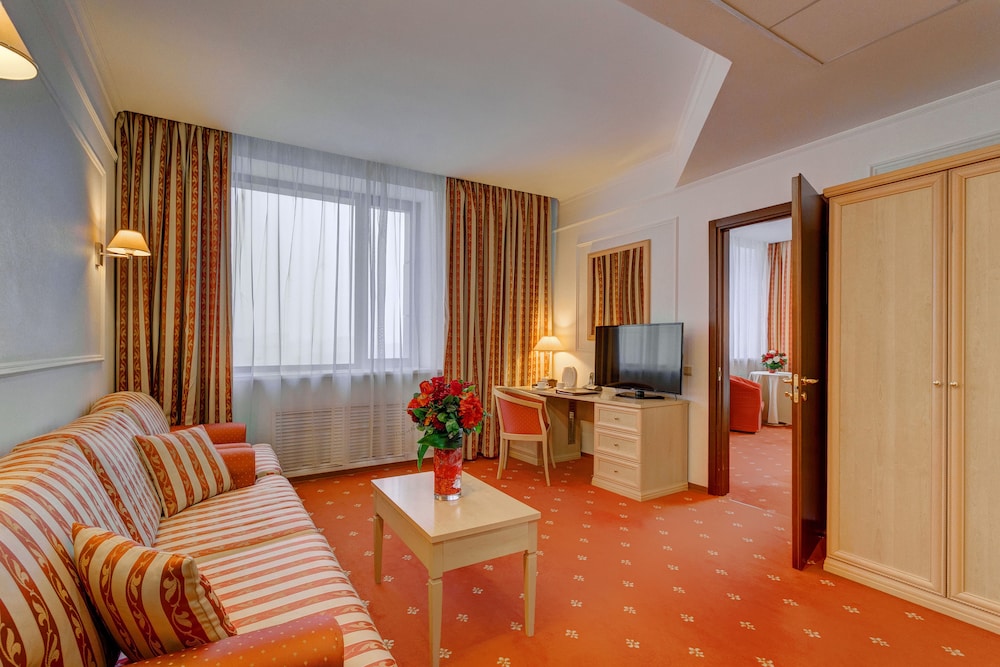 Suite photo 1