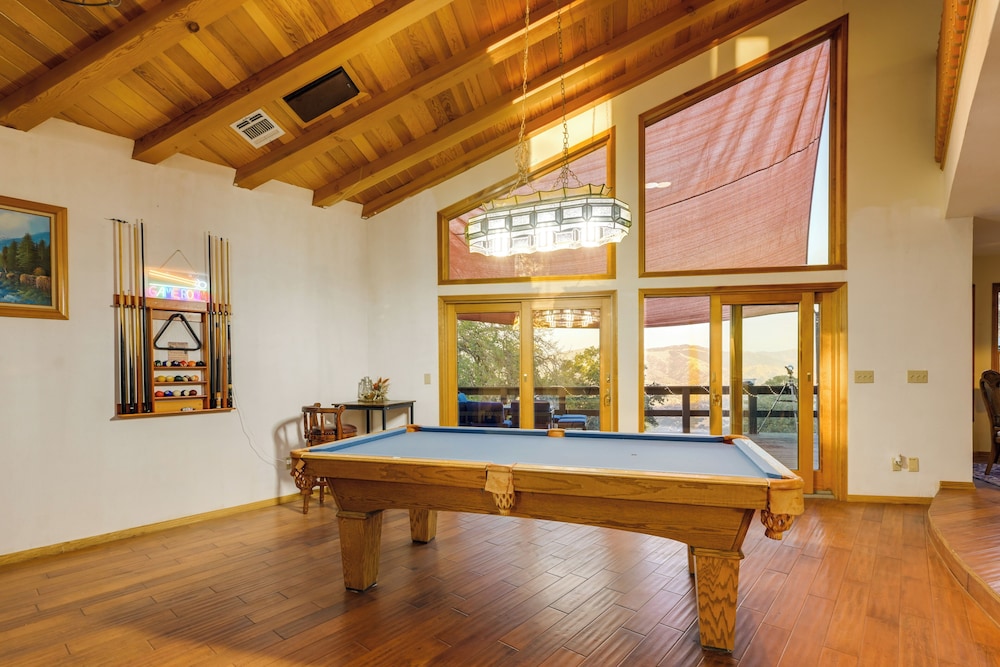 House (4 Bedrooms) photo 1
