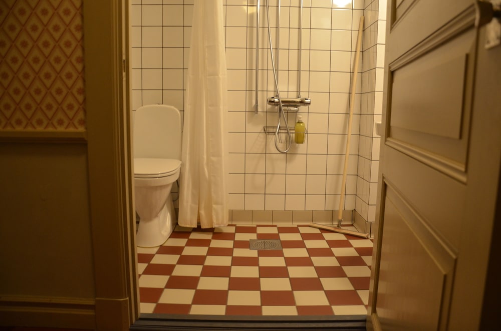 Comfort Twin Room, Private Bathroom photo 3