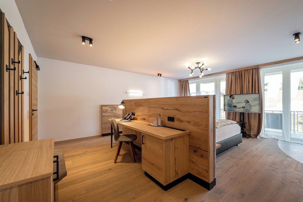 Superior Double Room, Balcony photo 3