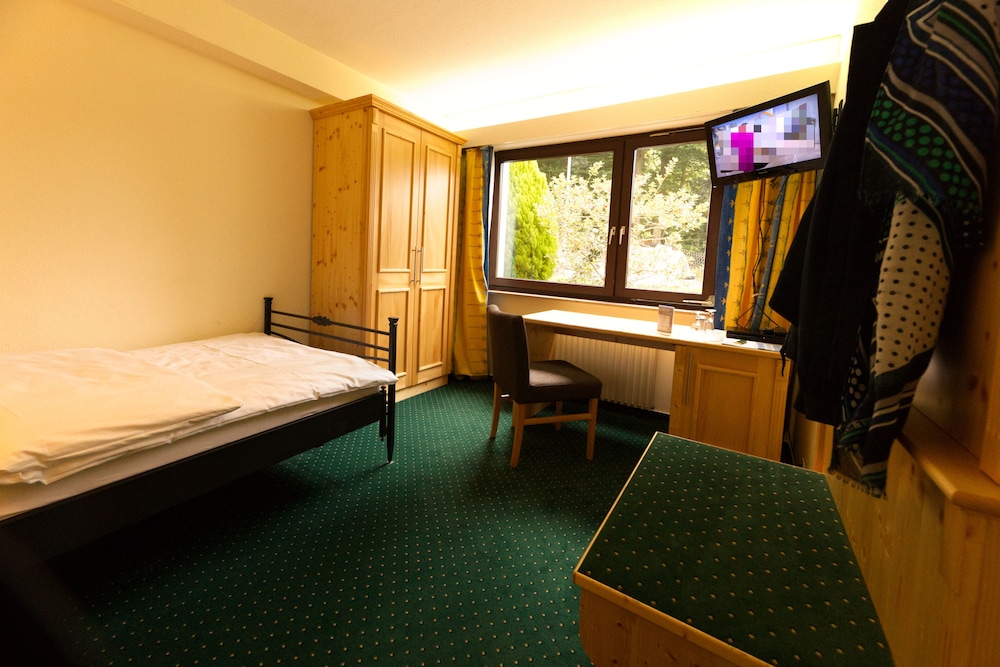 Basic Single Room, 1 Twin Bed