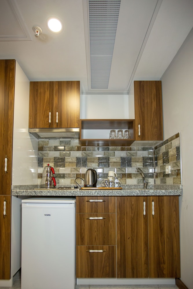Family Room - Photo 8