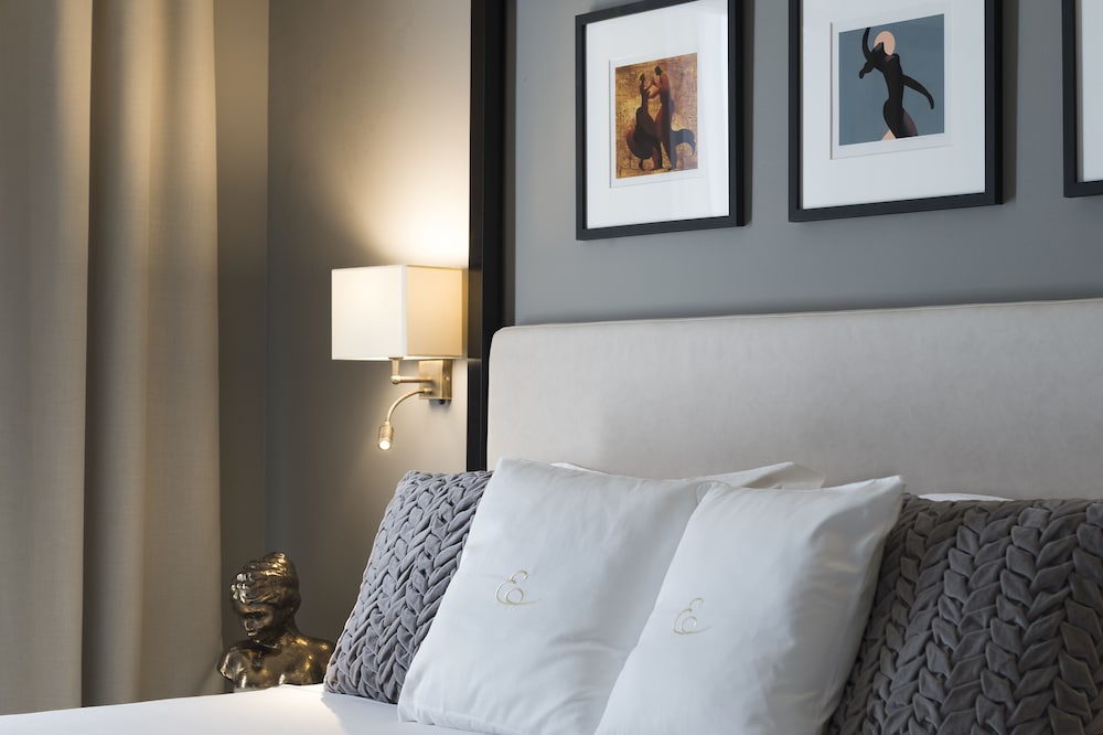Deluxe Room - Photo 2