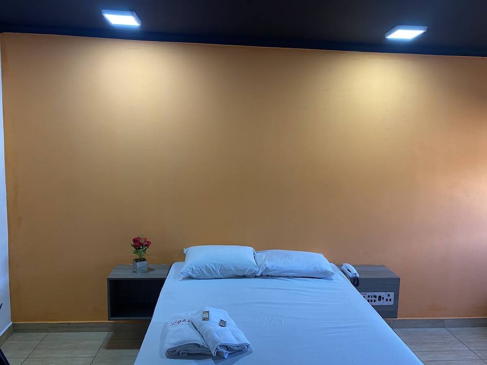 Basic Double Room photo 3
