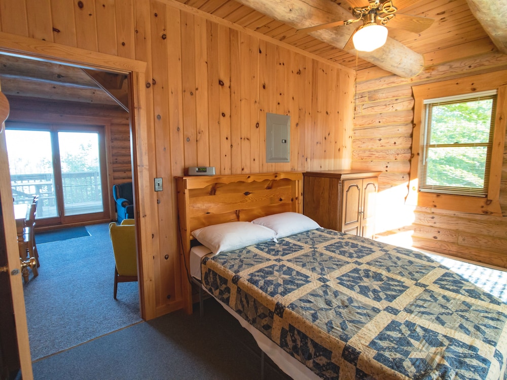 Cabin, Multiple Beds, Partial Lake View photo 3
