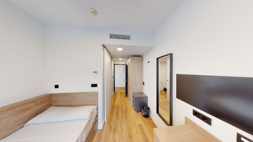 Single Room photo 2