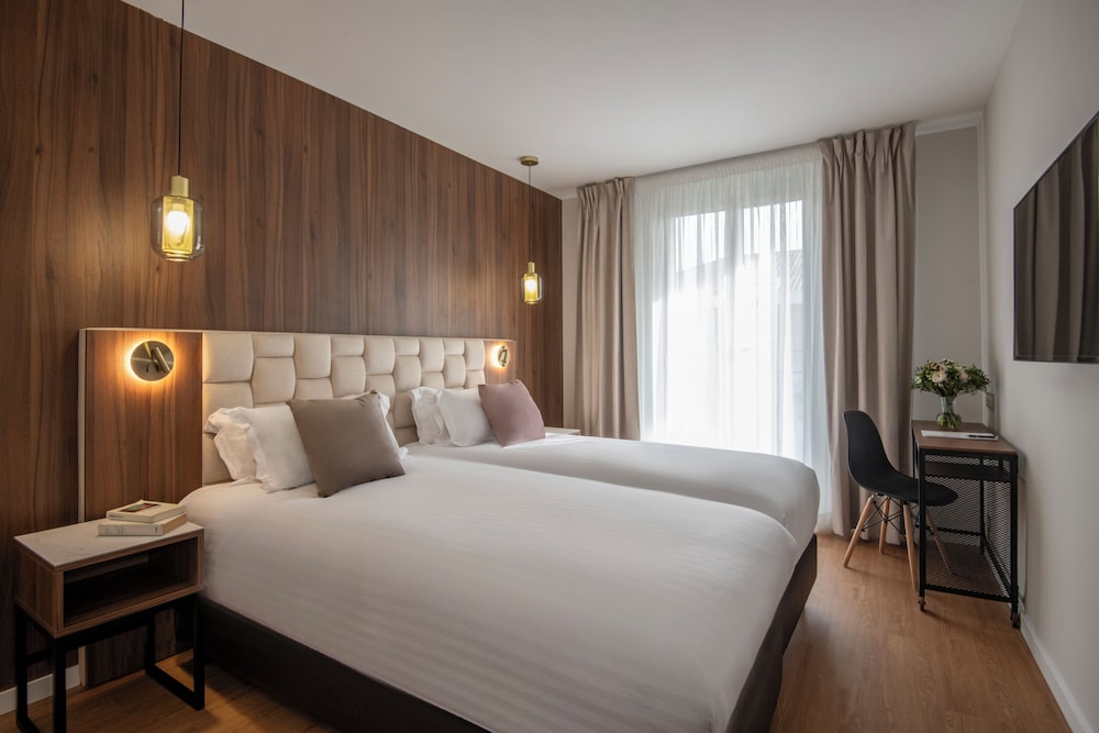 Executive Room with balcony - Renovated photo 1