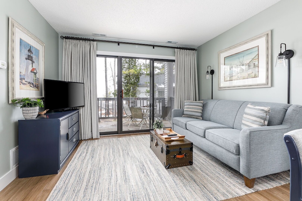 Condo photo 1