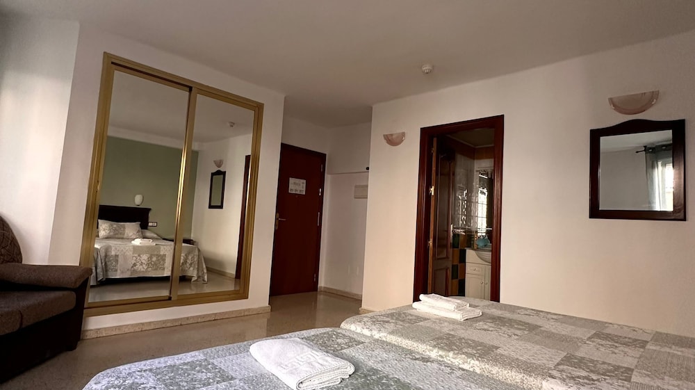 Twin Room photo 2