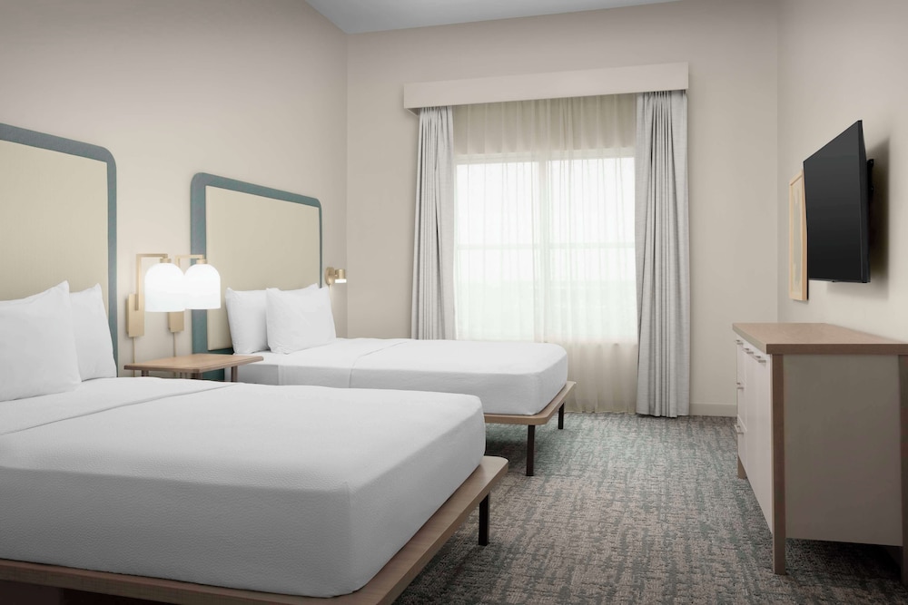 Suite, Accessible, Bathtub (Mobility & Hearing) photo 3