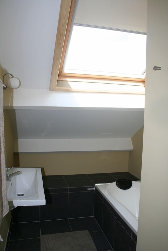 Room (7) photo 3