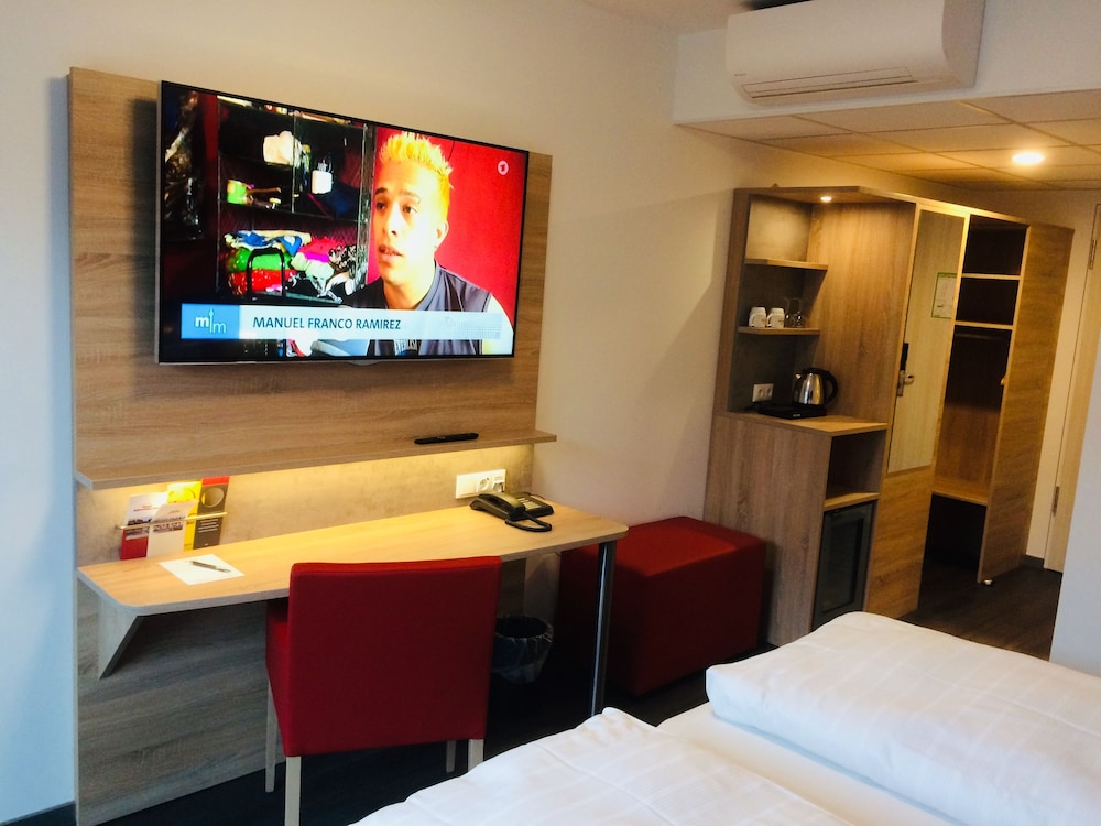 Standard Twin Room, 2 Twin Beds photo 2