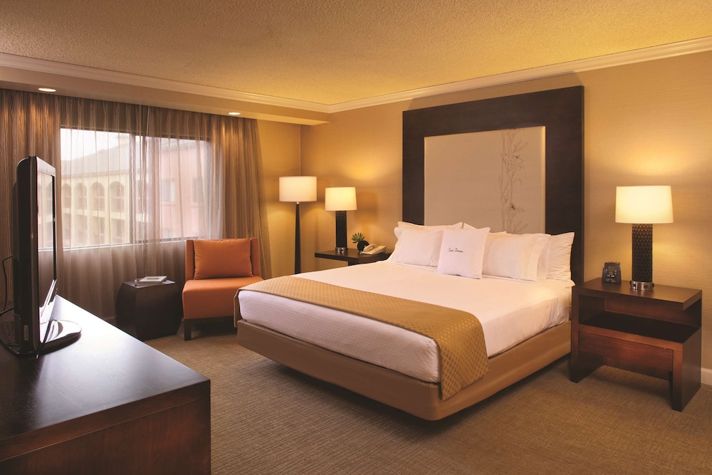 Suite, 1 King Bed, Jetted Tub photo 1